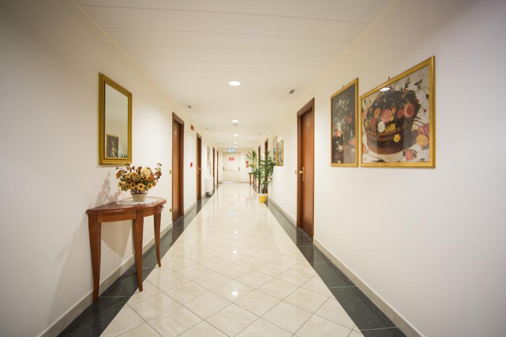 Hotel Levante Фосачезия Екстериор снимка