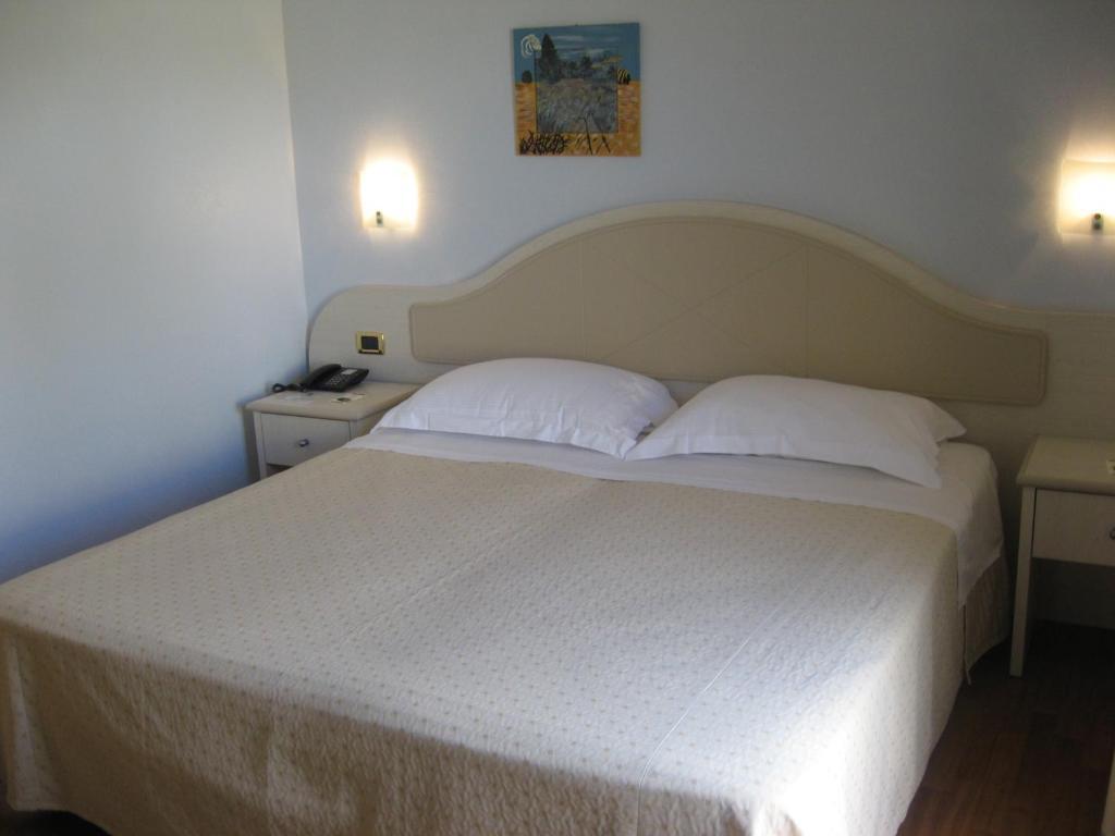 Hotel Levante Фосачезия Стая снимка