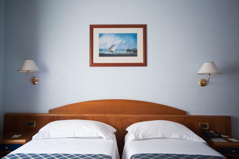 Hotel Levante Фосачезия Екстериор снимка